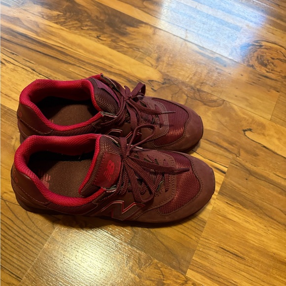 New Balance size 7.5. Very good condition - Picture 2 of 4
